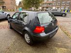 VW GOLF IV 68.291 km ct+ registratie aanvraag, Auto's, Voorwielaandrijving, Stof, Metaalkleur, Bedrijf