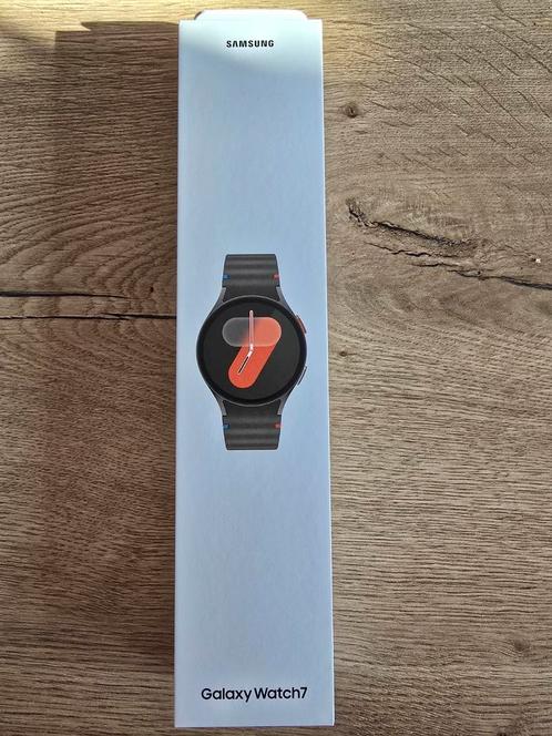 Galaxy watch 7 ongeopend, Handtassen en Accessoires, Smartwatches, Nieuw, GPS, Slaap, Ophalen of Verzenden