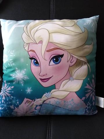 kussentje FROZEN 30x30cm beschikbaar voor biedingen