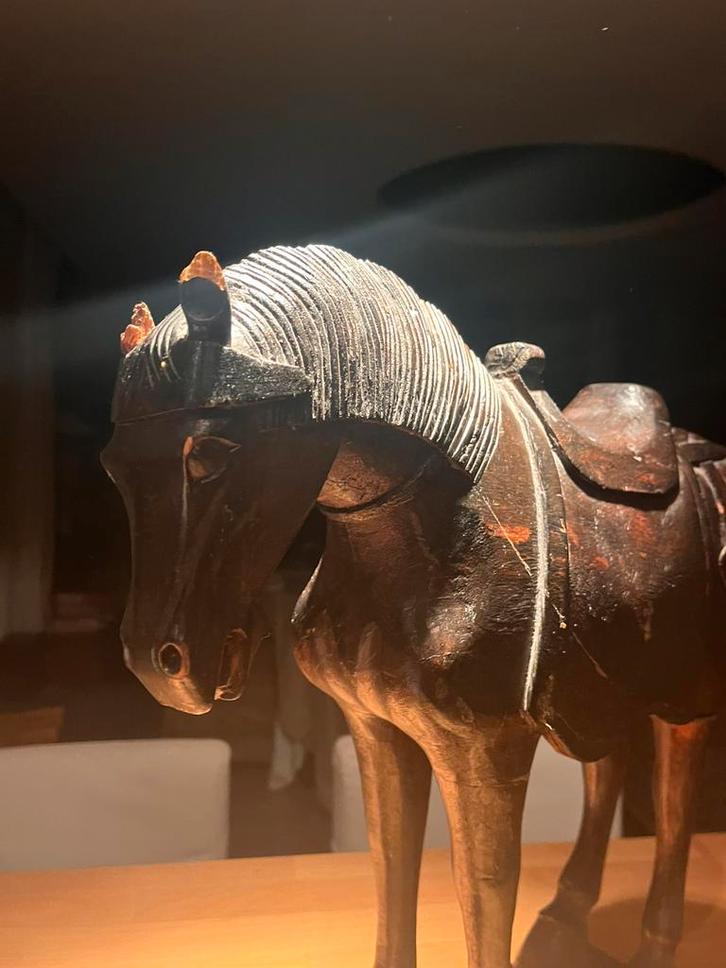 Magnifique cheval ancien en vous massif, Antiquités & Art, Antiquités | Autres Antiquités, Enlèvement ou Envoi