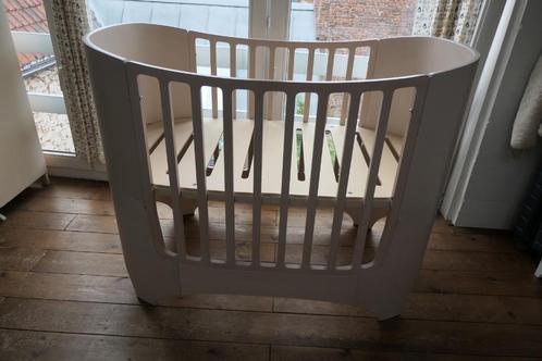 Leander evoluerend babybedje (0-8 jaar), compleet, met mijn, Kinderen en Baby's, Kinderkamer | Bedden, Gebruikt, Hoogslaper of Stapelbed