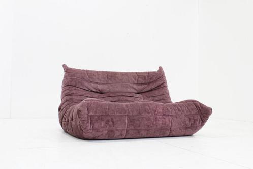 Vintage Togo 2 zits sofa paars velours ligne roset, Antiek en Kunst, Antiek | Meubels | Stoelen en Sofa's, Ophalen