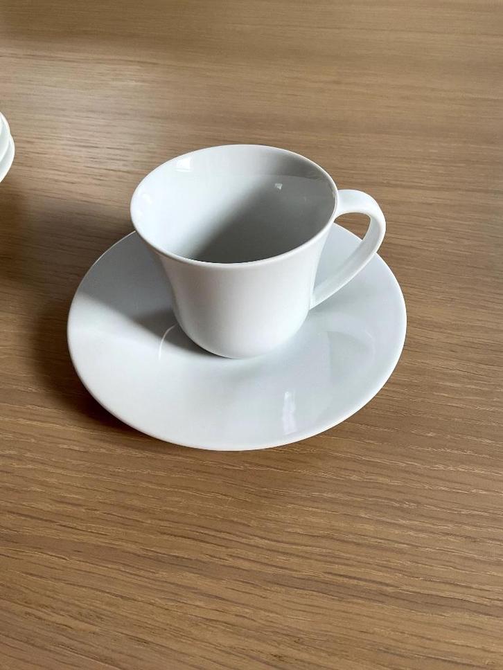 12 kopjes en schoteltjes ALESSI KU, Huis en Inrichting, Keuken | Servies, Nieuw, Kop(pen) en/of Schotel(s), Effen, Porselein, Ophalen