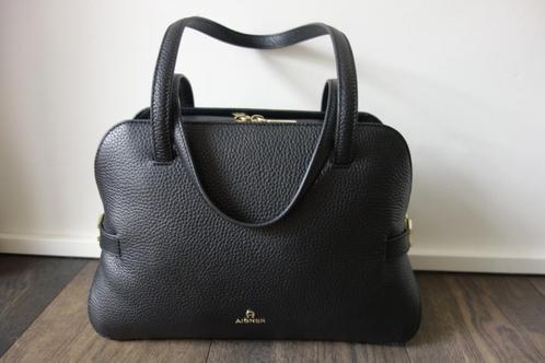 Sac "Milano" M cuir noir "AIGNER" Envoi compris, Handtassen en Accessoires, Tassen | Damestassen, Zo goed als nieuw, Zwart, Verzenden