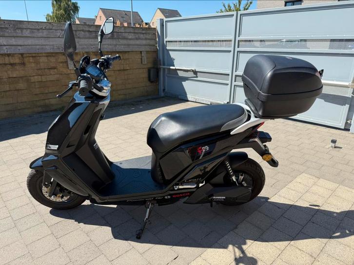 Elektrische scooter lifan, Fietsen en Brommers, Elektrische fietsen, Zo goed als nieuw, Ophalen