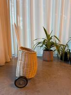 Rieten opbergmandje op wielen, Ophalen, Zo goed als nieuw