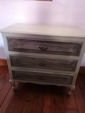 Commode ancienne restaurée