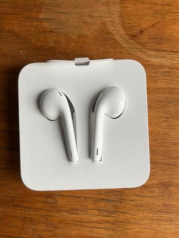Originele Apple earpods beschikbaar voor biedingen