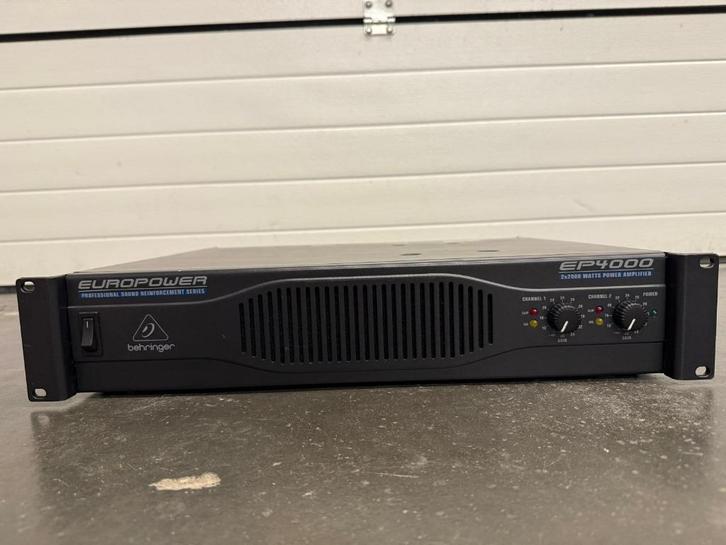 Behringer EP4000 Europower versterker, Audio, Tv en Foto, Versterkers en Ontvangers, Gebruikt, Stereo, 120 watt of meer, Ophalen of Verzenden