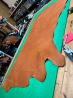 3 cognac patina-vintage kalfs halve huiden 1.3mm A-546-46-48, Hobby en Vrije tijd, Ophalen of Verzenden, Zo goed als nieuw