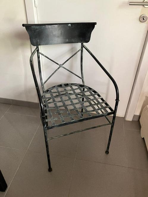 1 metalen stoel aan weggeefprijs tuinstoel antiek .., Tuin en Terras, Tuinstoelen, Gebruikt, Metaal, Ophalen