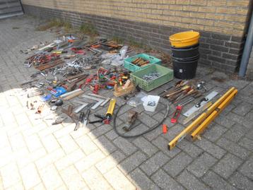 partij handgereedschap beschikbaar voor biedingen