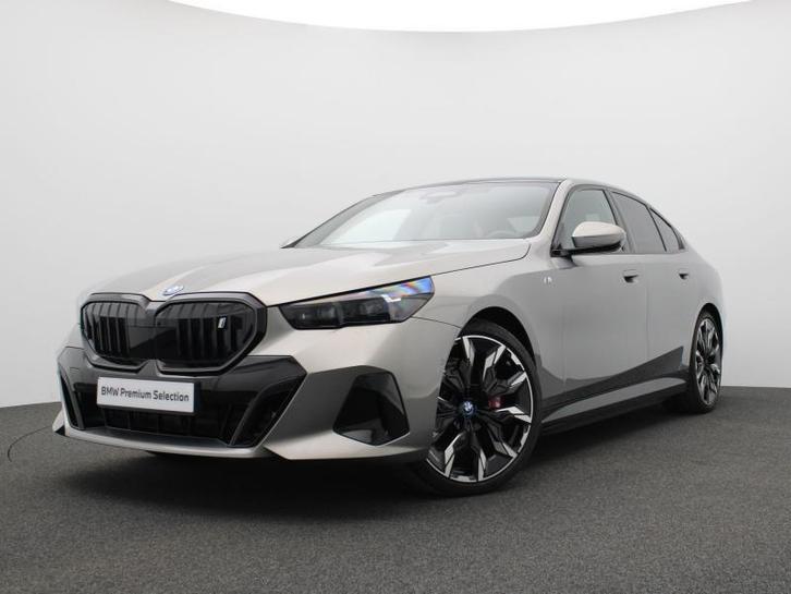BMW i5 M SPORT PRO -- PANODAK -- HARM, Auto's, BMW, i5, Adaptieve lichten, Adaptive Cruise Control, Airbags, Airconditioning, Alarm