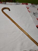 Bâton de marche en bois, Divers, Enlèvement