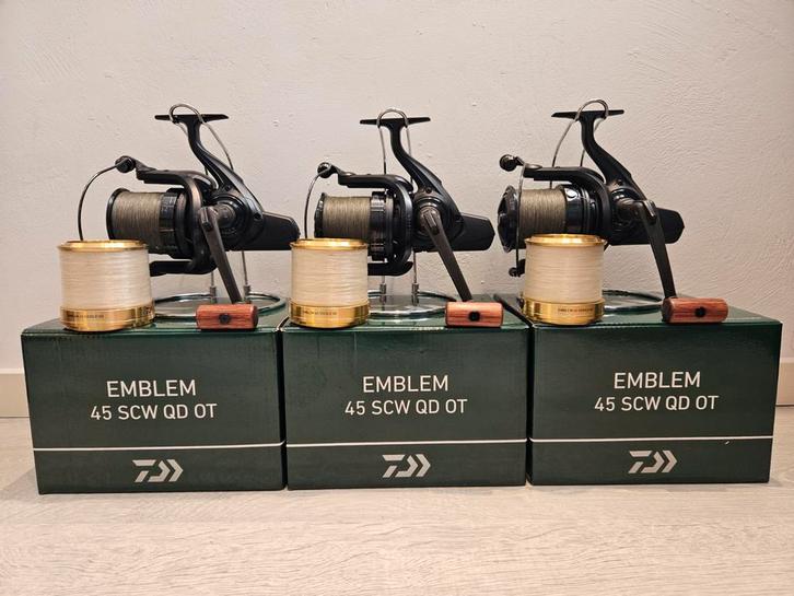 3 Daiwa Emblem 45 SCW QD OT + 3 Spoelen, Watersport en Boten, Hengelsport | Karpervissen, Zo goed als nieuw, Ophalen of Verzenden