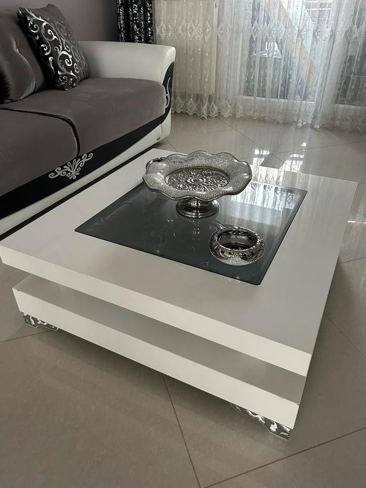 Table de salon moderne - blanc laqué & verre fumé, Maison & Meubles, Tables | Tables de salon, Comme neuf, Verre, Enlèvement