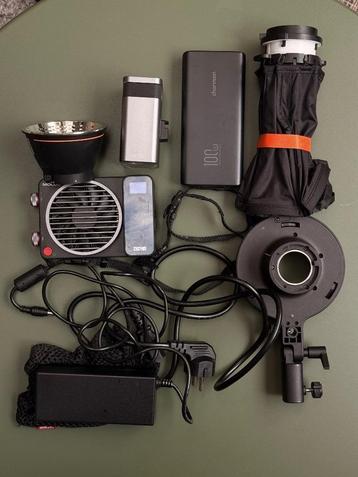 Zhiyun molus x100 Pro + accessoires supplémentaires  beschikbaar voor biedingen