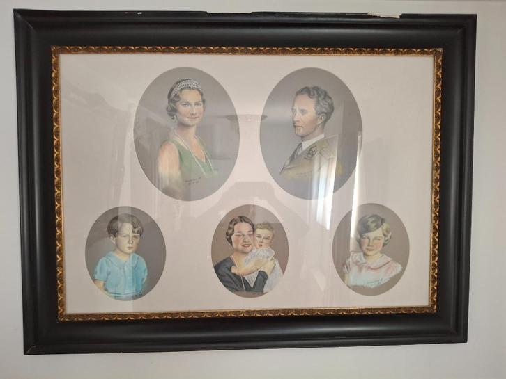 schilderij met gezin Koningin Astrid - Koning Leopold III, Verzamelen, Koningshuis en Royalty, Gebruikt, Kaart, Foto of Prent