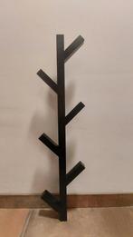 Kapstok zwart, Enlèvement