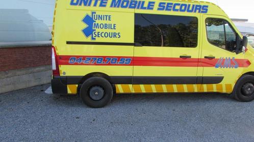 RENAULT MASTER AMBULANCE ANNEE 2012.EURO5. 7750€, Auto's, Bestelwagens en Lichte vracht, Bedrijf, ABS, Airconditioning, Bluetooth