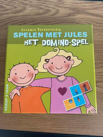 Spelen met Jules - Het domino-spel beschikbaar voor biedingen