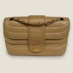 Sac à rabat matelassé Chanel Medium Vintage, Autres marques, Cuir, Enlèvement ou Envoi, Beige