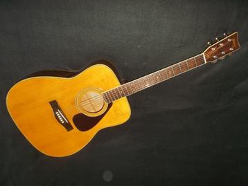 Akoestische gitaar YAMAHA FG-340 uit 1979 met 3 piece back. beschikbaar voor biedingen