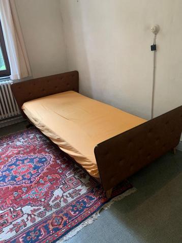 Vintage bed