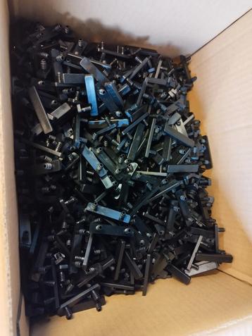 Meubelglijders bumpers voor metalen profielen 50x10x4 mm beschikbaar voor biedingen
