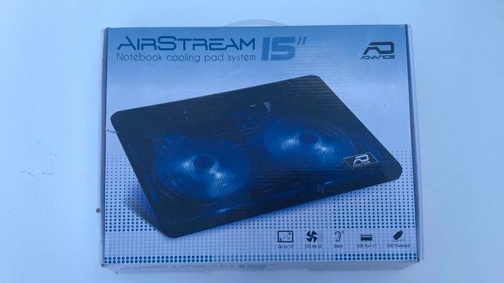 ADVANCE AirStream 15", Computers en Software, Laptopstandaarden, Zo goed als nieuw, Ophalen