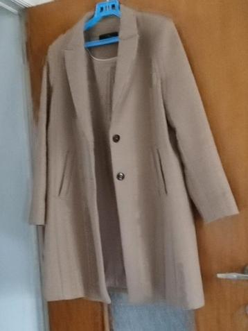 Jas als nieuw maat 42 beschikbaar voor biedingen