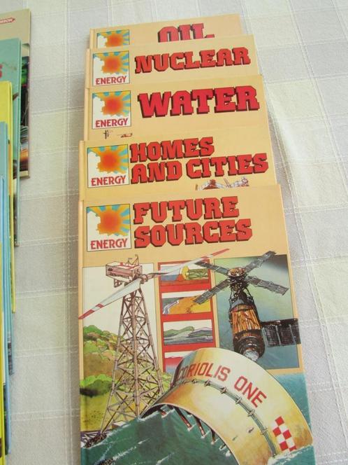 Franklin Watts serie Engelstalige infoboeken, Livres, Science, Comme neuf, Enlèvement ou Envoi