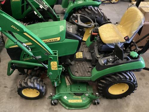 Compacte werktractor met maaidek en frontlader, Tuin en Terras, Zitmaaiers, Gebruikt, 120 cm of meer, Ophalen