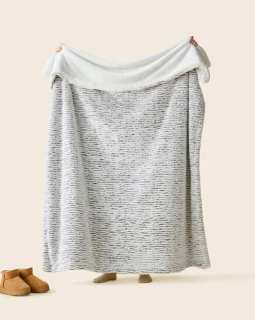 Plaids Cocooning Nougatine plaid/fleece deken NIEUW gratis v, Huis en Inrichting, Woonaccessoires | Plaids en Woondekens, Nieuw