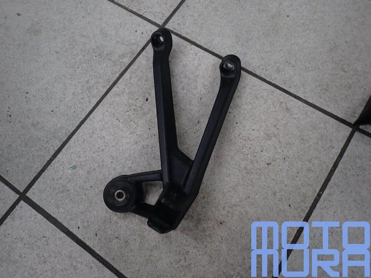 uitlaat steun rechts voor de BMW S1000XR 2015 - 2019 K49 S 1, Motoren, Onderdelen | BMW, Gebruikt, Ophalen of Verzenden