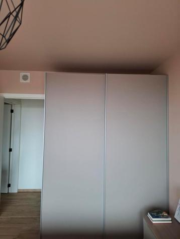 Kleerkast met schuifdeuren Taupe kleur beschikbaar voor biedingen