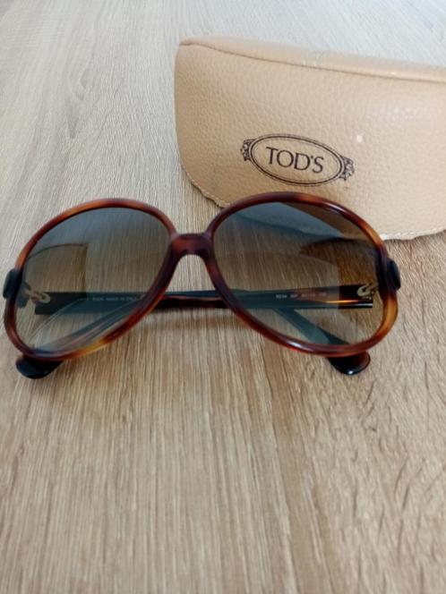 Tod’s zonnebril met box – model TD 04 56F, Handtassen en Accessoires, Zonnebrillen en Brillen | Dames, Gebruikt, Zonnebril, Overige merken