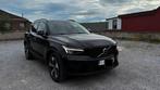 VOLVO XC40 B3 - PACK PLUS + PACK DARK – 2023, Zwart, Leder, 5 deurs, SUV of Terreinwagen