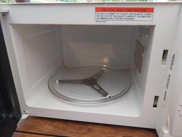 microgolfoven Whirlpool beschikbaar voor biedingen