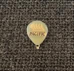 PIN - PACIFIC - LUCHTBALLON - MONTGOLFIÈRE, Verzenden, Gebruikt, Overige onderwerpen, Speldje of Pin