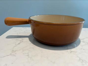 Le Creuset caquelon 22 cm Hazelnoot in nieuwstaat beschikbaar voor biedingen