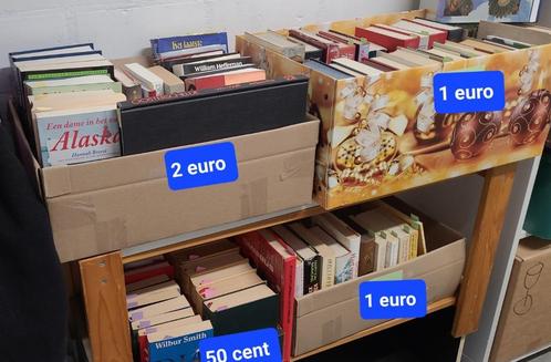 Boeken aan € 2 - hele doos 23 stuks voor € 20, Boeken, Overige Boeken, Ophalen of Verzenden