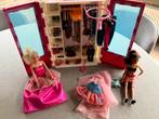 Kleerkast +2 barbie+ accessoires, Kinderen en Baby's, Speelgoed | Poppenhuizen, Ophalen, Gebruikt, Accessoires