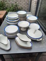 Servies van moulin des louwes & hamage, Antiek en Kunst, Ophalen