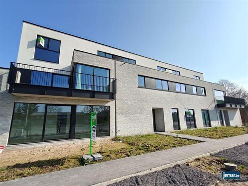 Appartement te koop in Dilsen-Stokkem, 3 slpks, Immo, Huizen en Appartementen te koop, Appartement