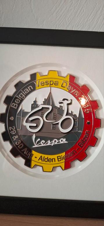 Grote plaquette Vespa days Belgian beschikbaar voor biedingen