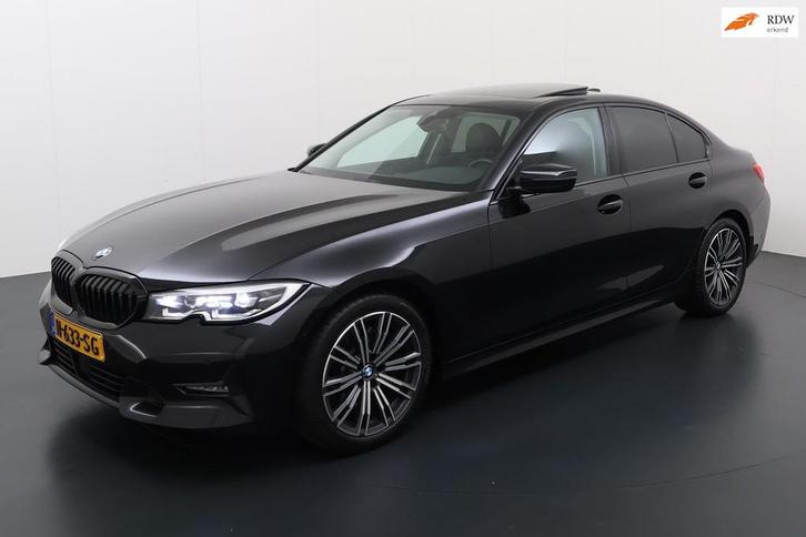 BMW 3-serie 330i High Executive Panoramadak, trekhaak, Auto's, BMW, Bedrijf, Te koop, 3 Reeks, ABS, Airbags, Airconditioning, Alarm