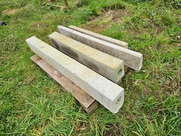 Verschillende betonnen lateien beschikbaar voor biedingen