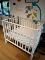 Park + matras + matrasbeschermers + hoeslakens + mobiel, Kinderen en Baby's, Ophalen, Gebruikt, Rechthoekig, In hoogte verstelbaar