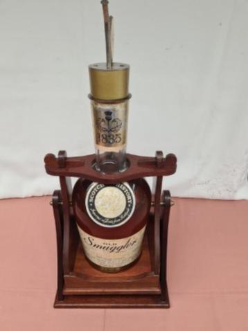 Old Smuggler Whisky grote fles vintage beschikbaar voor biedingen
